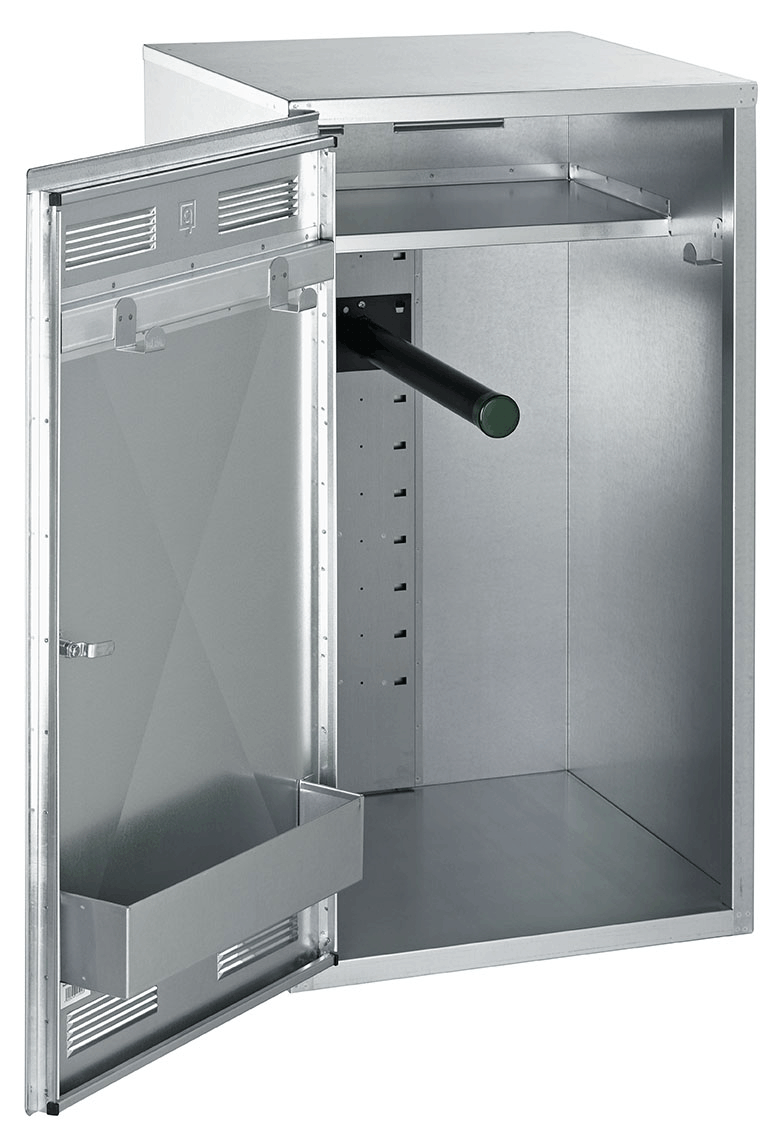 Platzsparender & funktionaler Sattelschrank für den Stallalltag