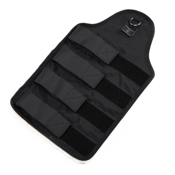 SCHWEIFSCHONER Warmblut Gut geschützt im Pferdehänger *