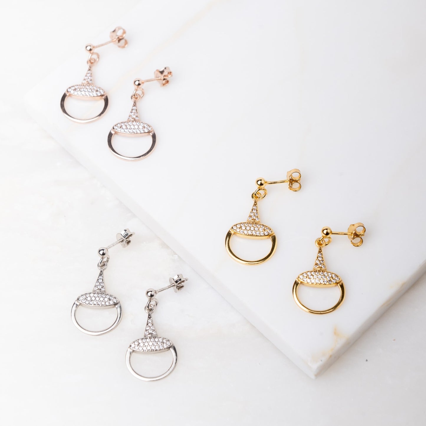 Sterlingsilber Snaffle Bit Ohrringe mit Zirkonia – Zeitlose Eleganz & feiner Glanz für Reiterinnen
