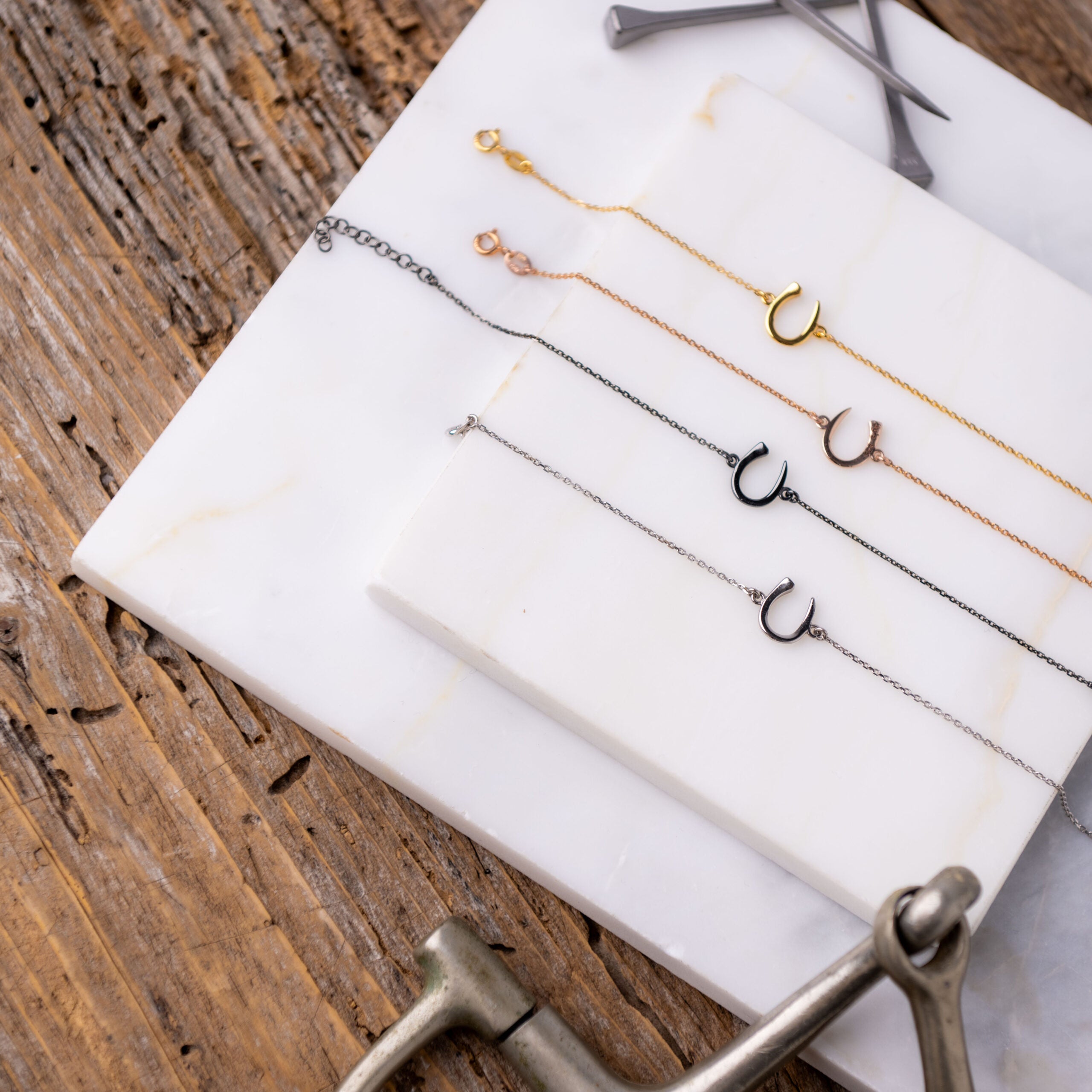 Sterling Silber Hufeisen-Armband mit Kette