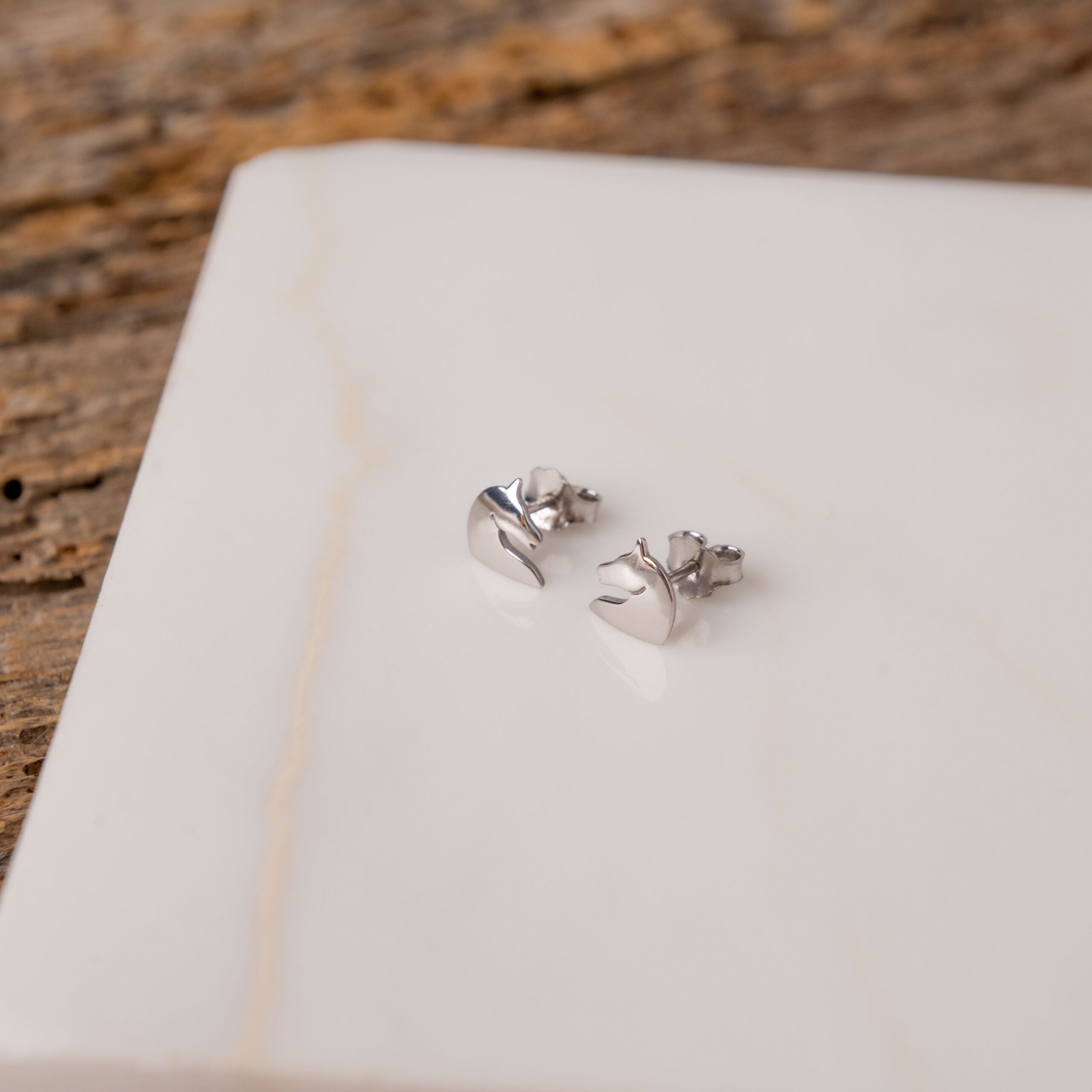 Sterlingsilber-Ohrringe „Morgan Horses“ – Eleganz & Stärke in einem zeitlosen Schmuckstück